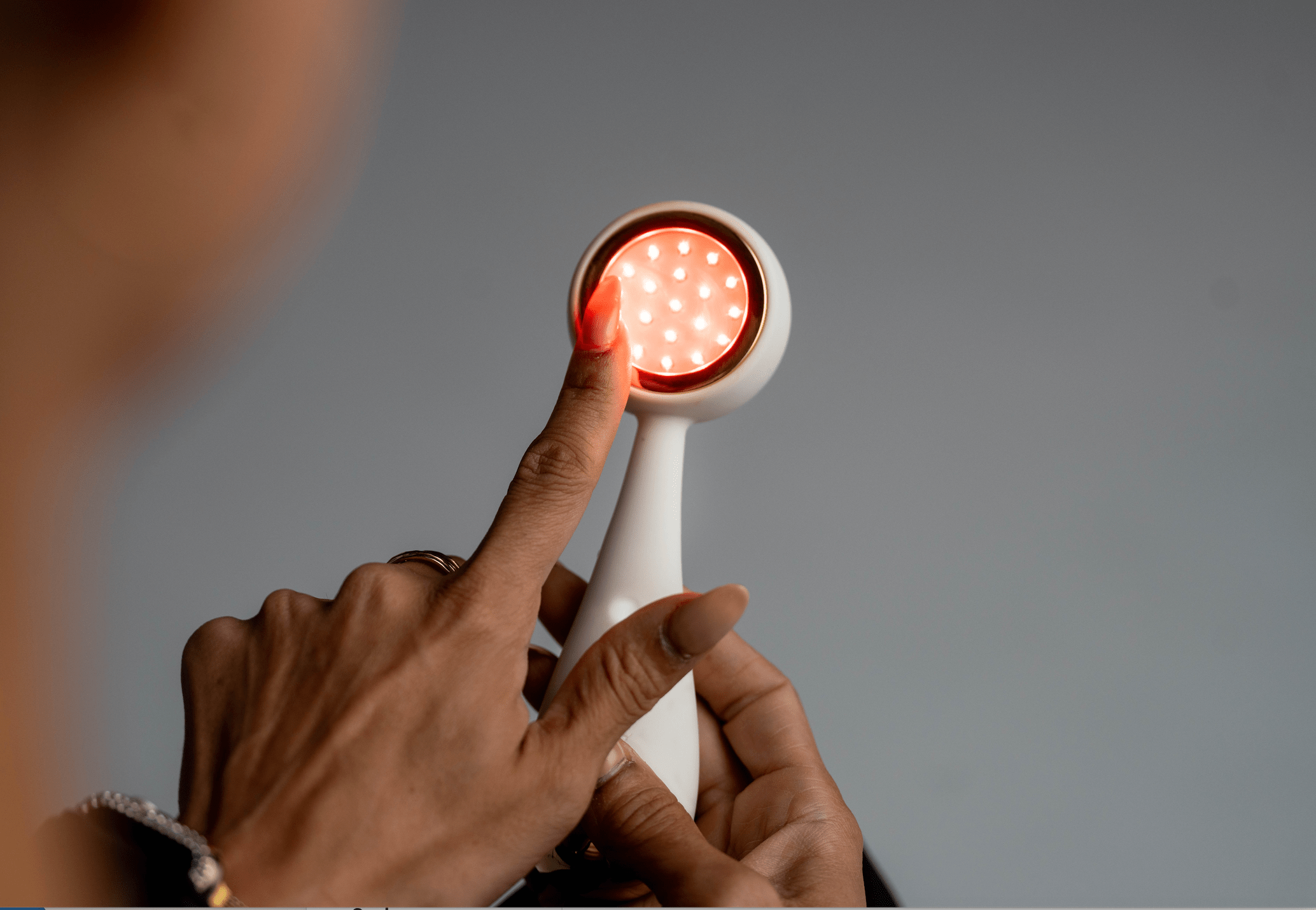 Red Light Therapy for Skin: How It Works and Why You Should Try It at Home